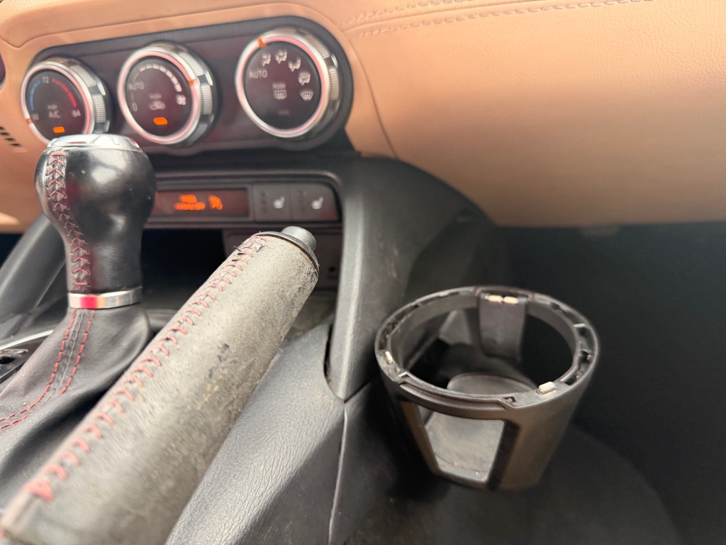 Photo 17 of this MAZDA MX-5 MIATA