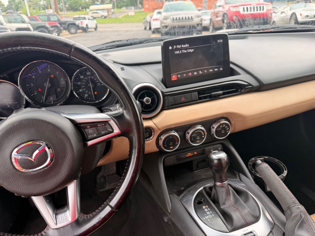 Photo 13 of this MAZDA MX-5 MIATA