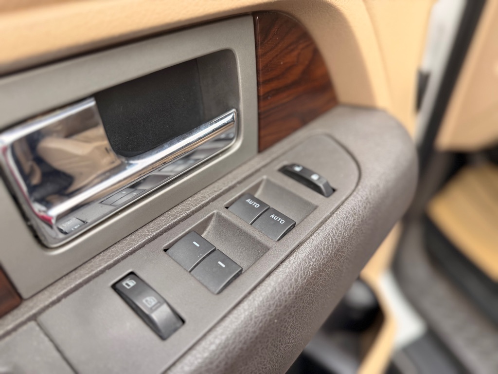 Photo 11 of this FORD F150