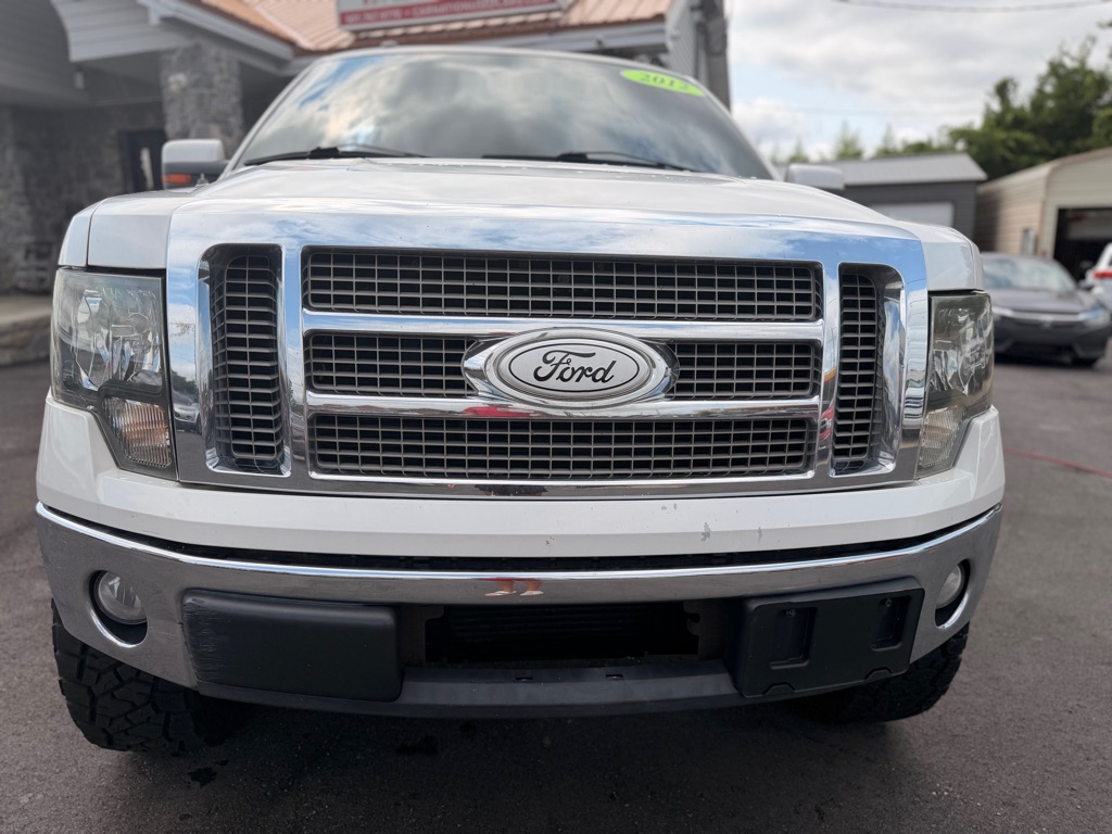 Photo 2 of this FORD F150