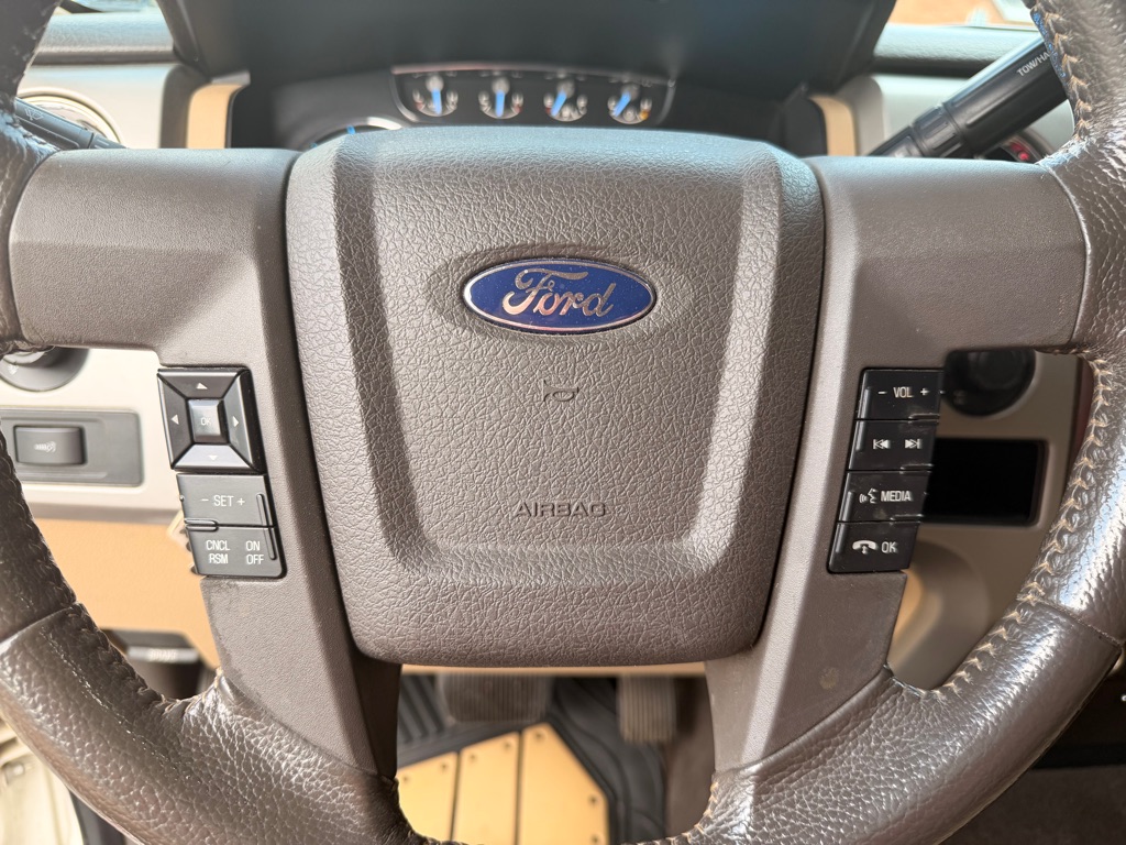 Photo 24 of this FORD F150