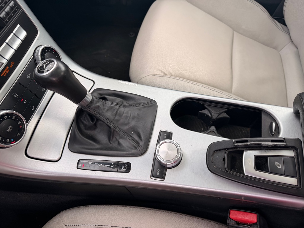 Photo 19 of this MERCEDES-BENZ SLK