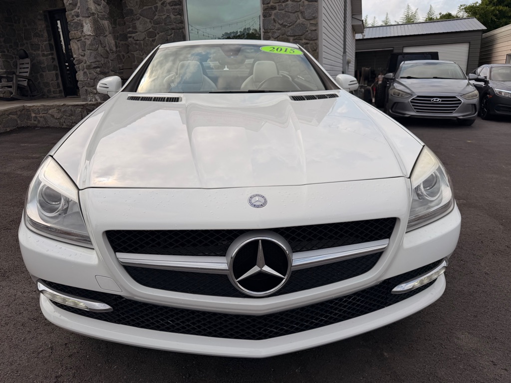 Photo 25 of this MERCEDES-BENZ SLK