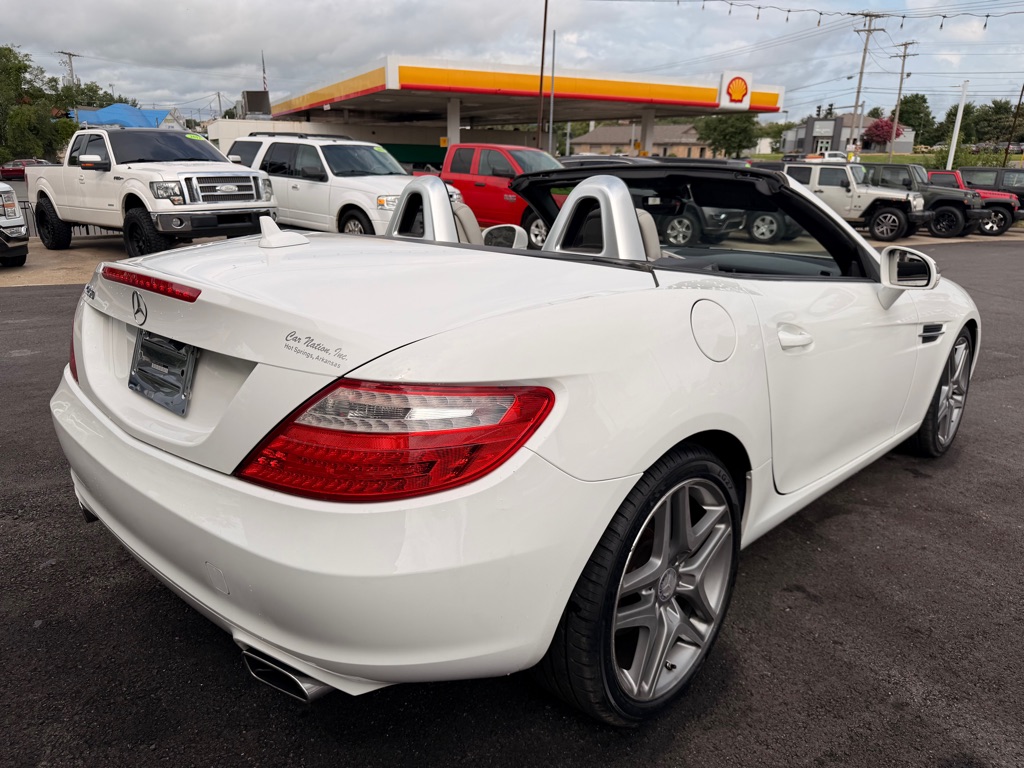 Photo 28 of this MERCEDES-BENZ SLK