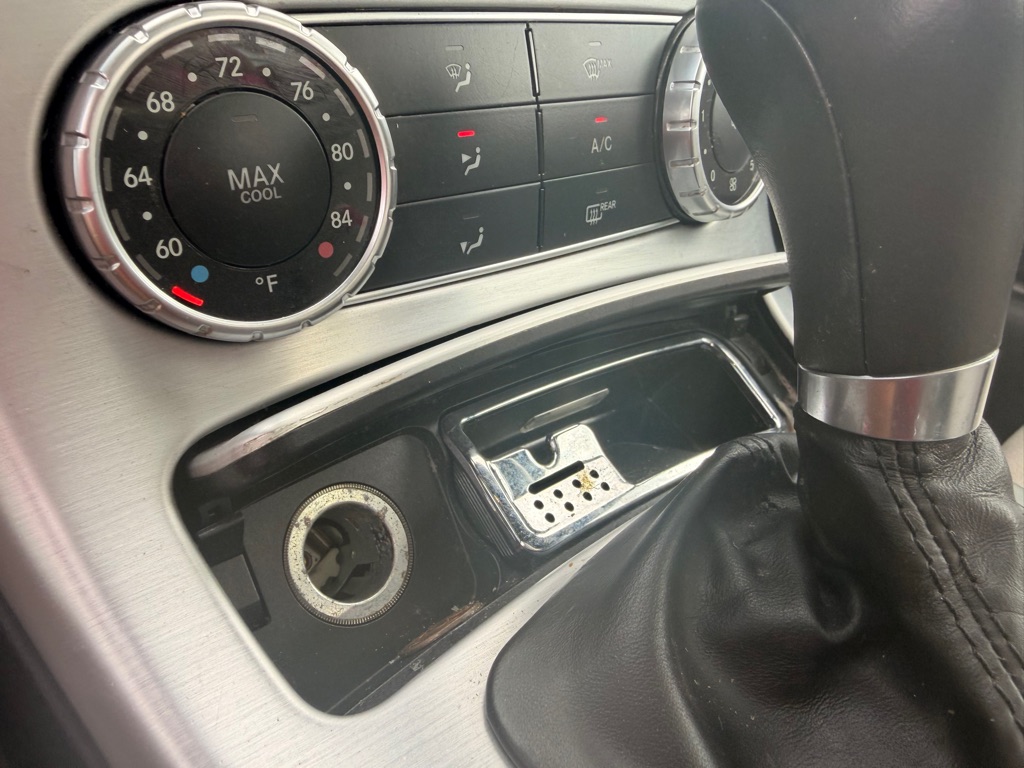 Photo 18 of this MERCEDES-BENZ SLK