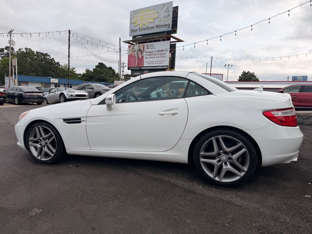 Photo 8 of this MERCEDES-BENZ SLK