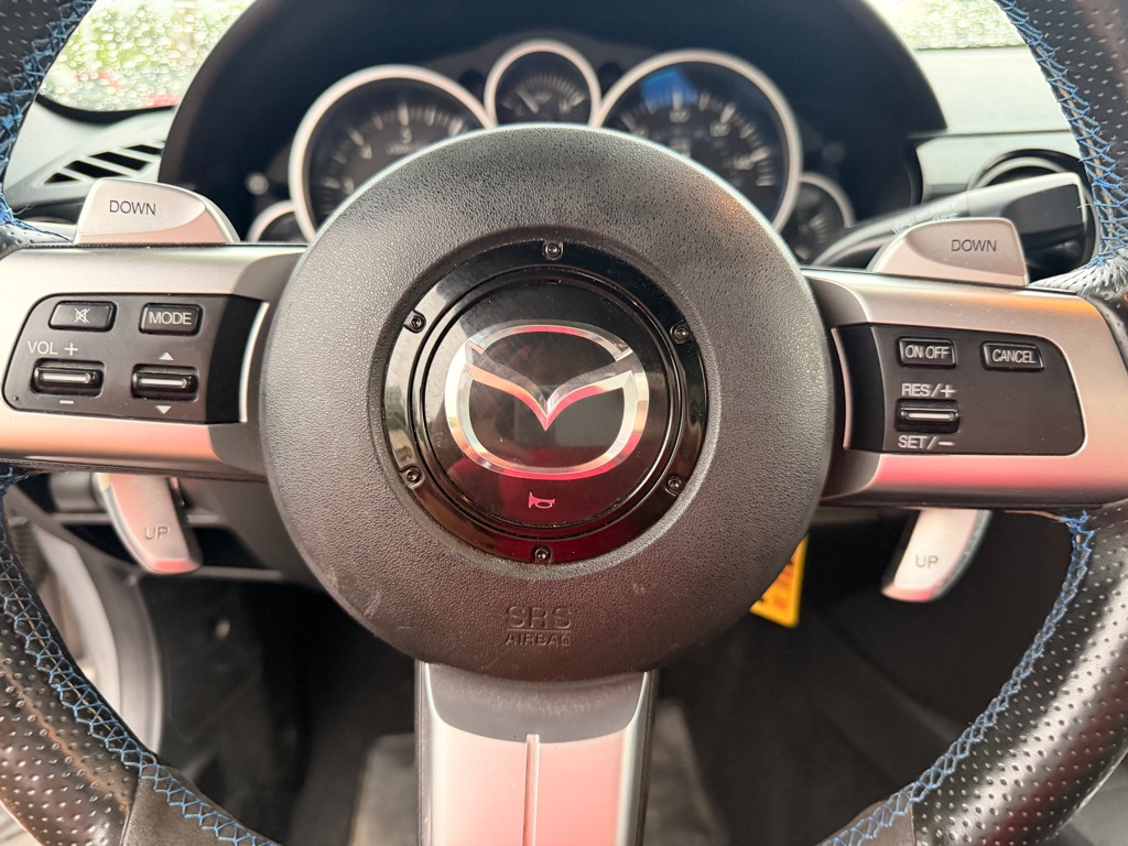 Photo 19 of this MAZDA MX-5 MIATA