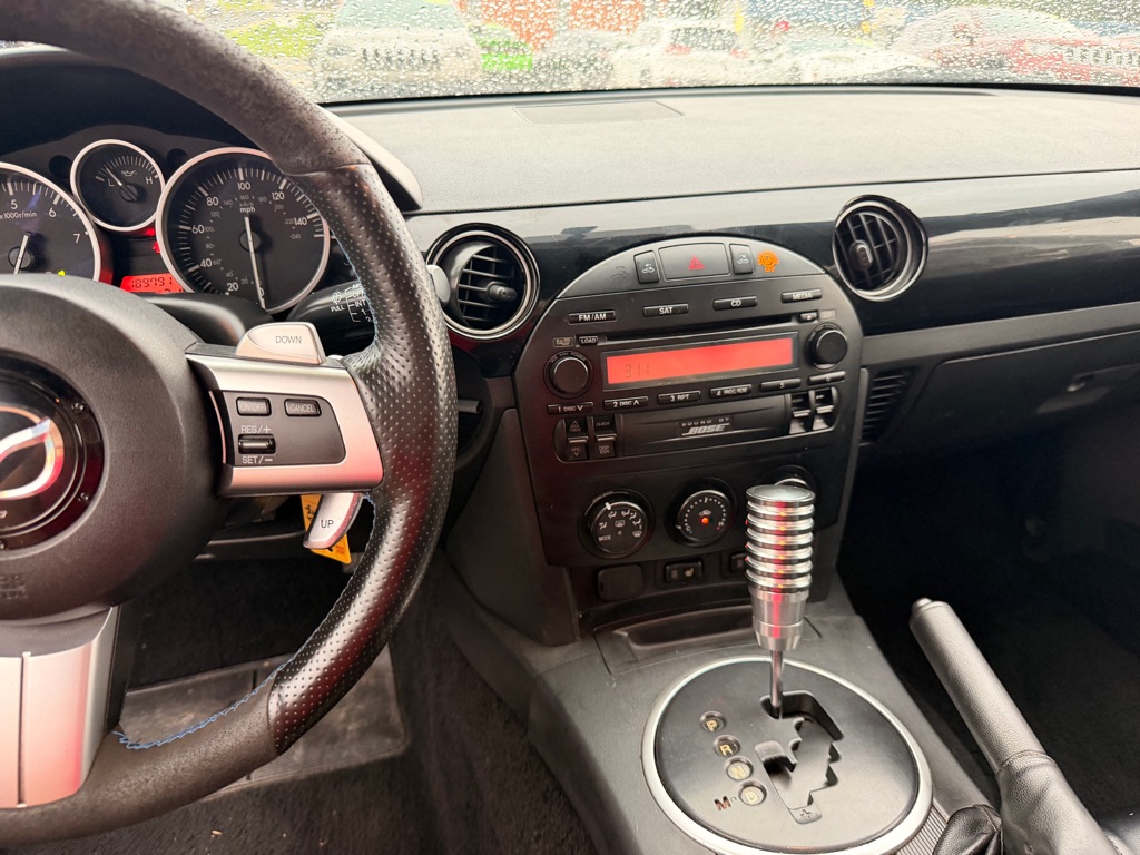Photo 12 of this MAZDA MX-5 MIATA