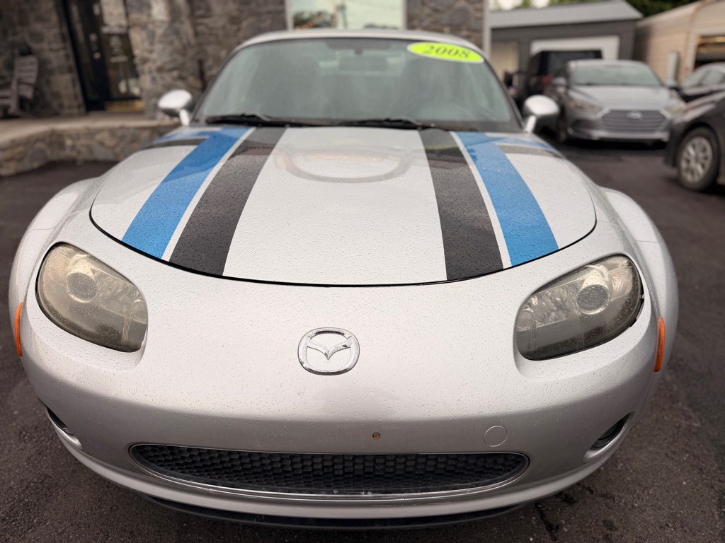 Photo 2 of this MAZDA MX-5 MIATA