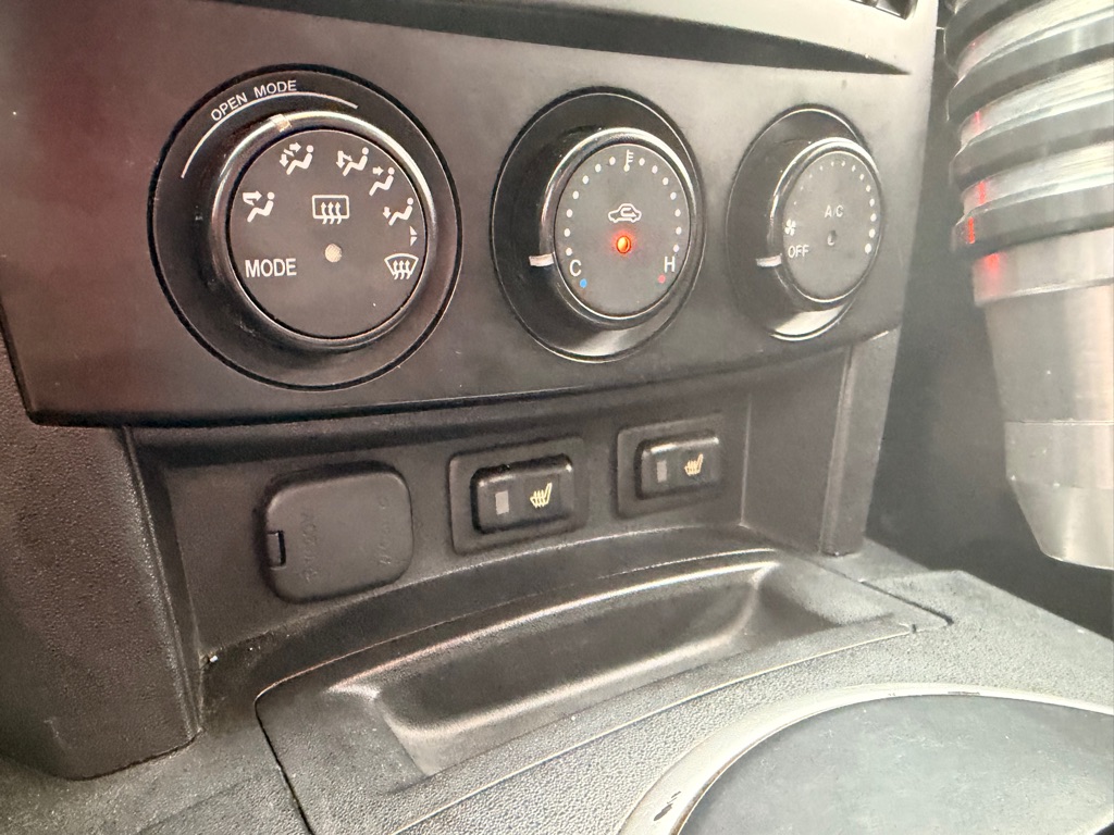 Photo 15 of this MAZDA MX-5 MIATA