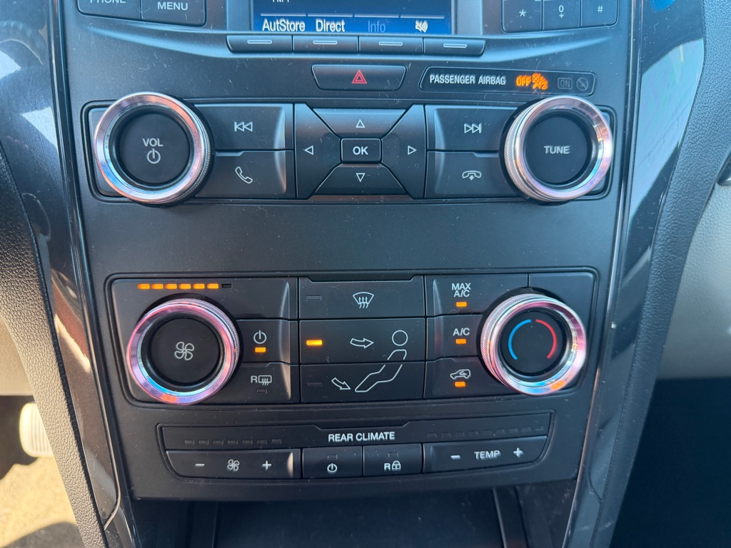 Photo 17 of this FORD EXPLORER