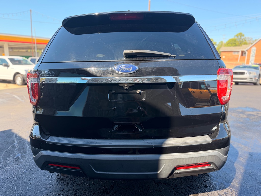 Photo 6 of this FORD EXPLORER