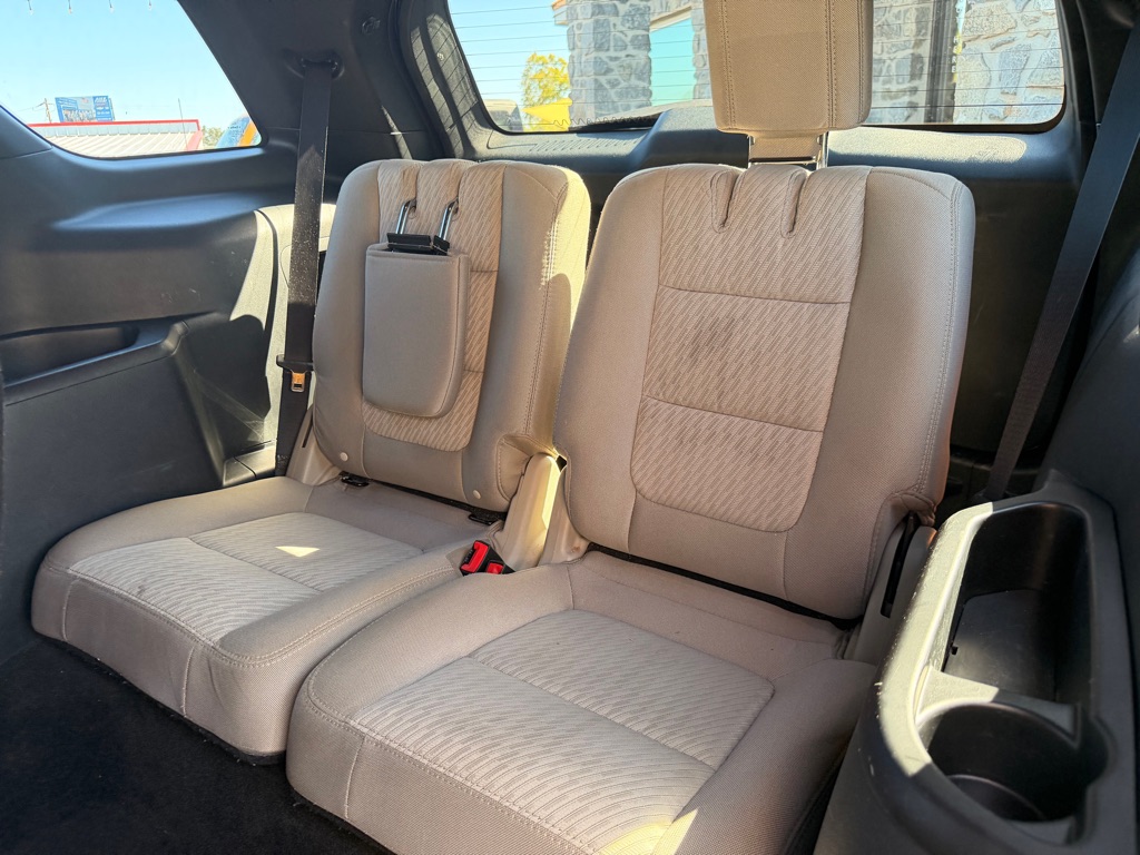 Photo 26 of this FORD EXPLORER