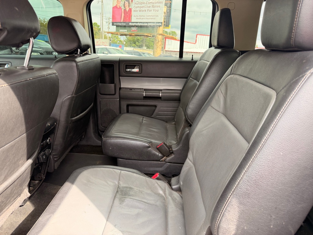 Photo 23 of this FORD FLEX