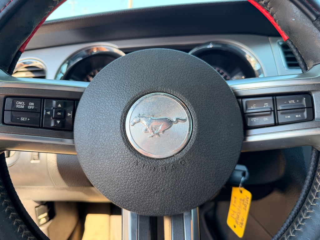 Photo 30 of this FORD MUSTANG