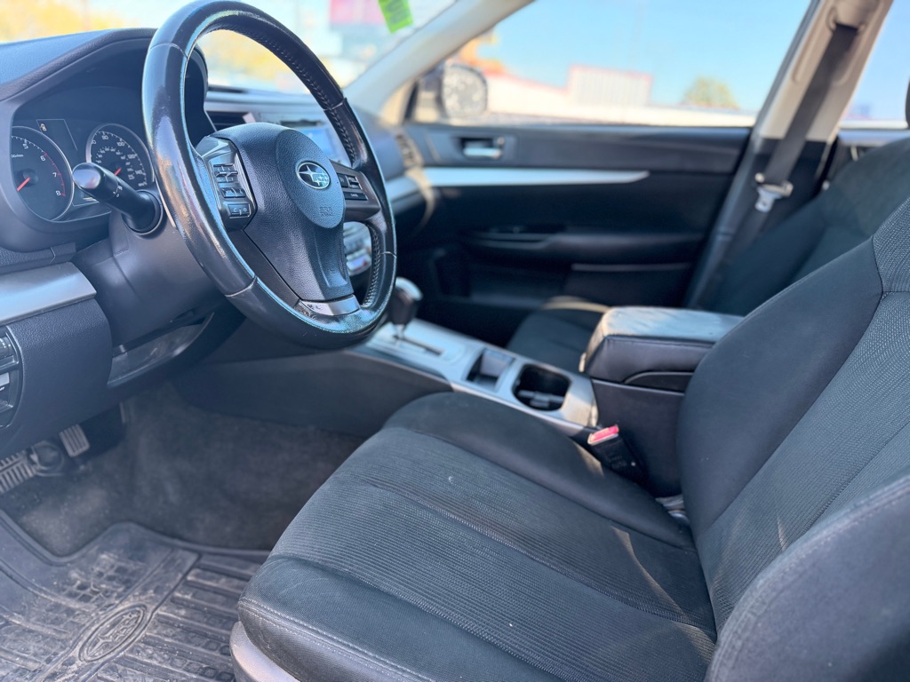 Photo 11 of this SUBARU LEGACY