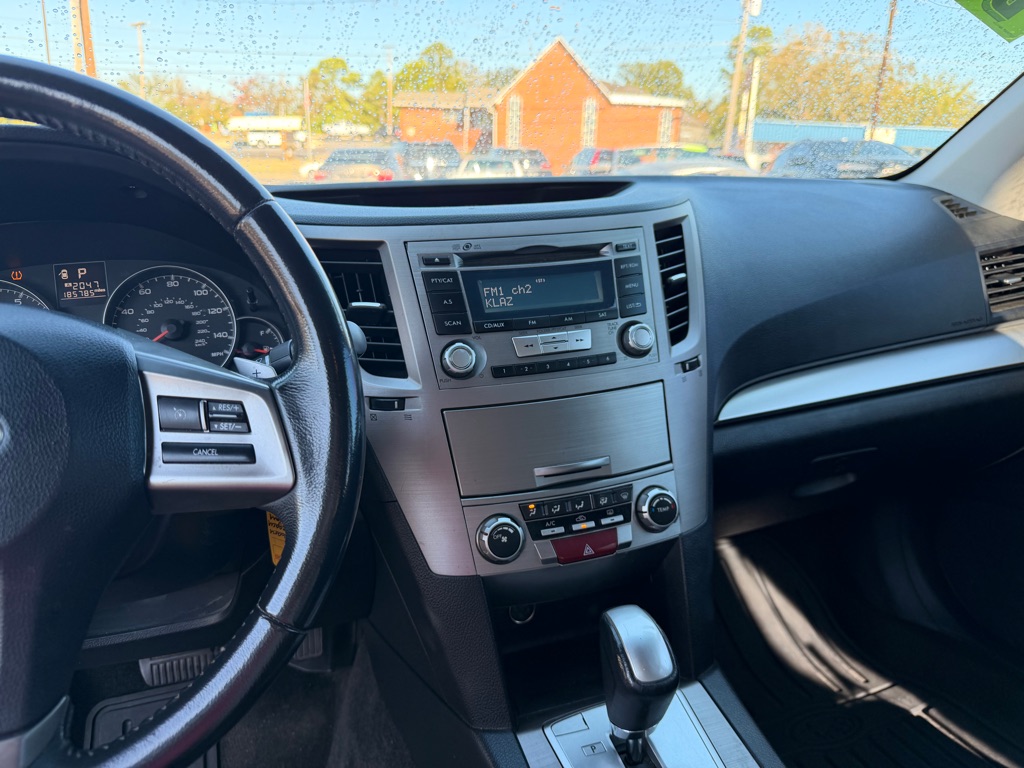 Photo 12 of this SUBARU LEGACY