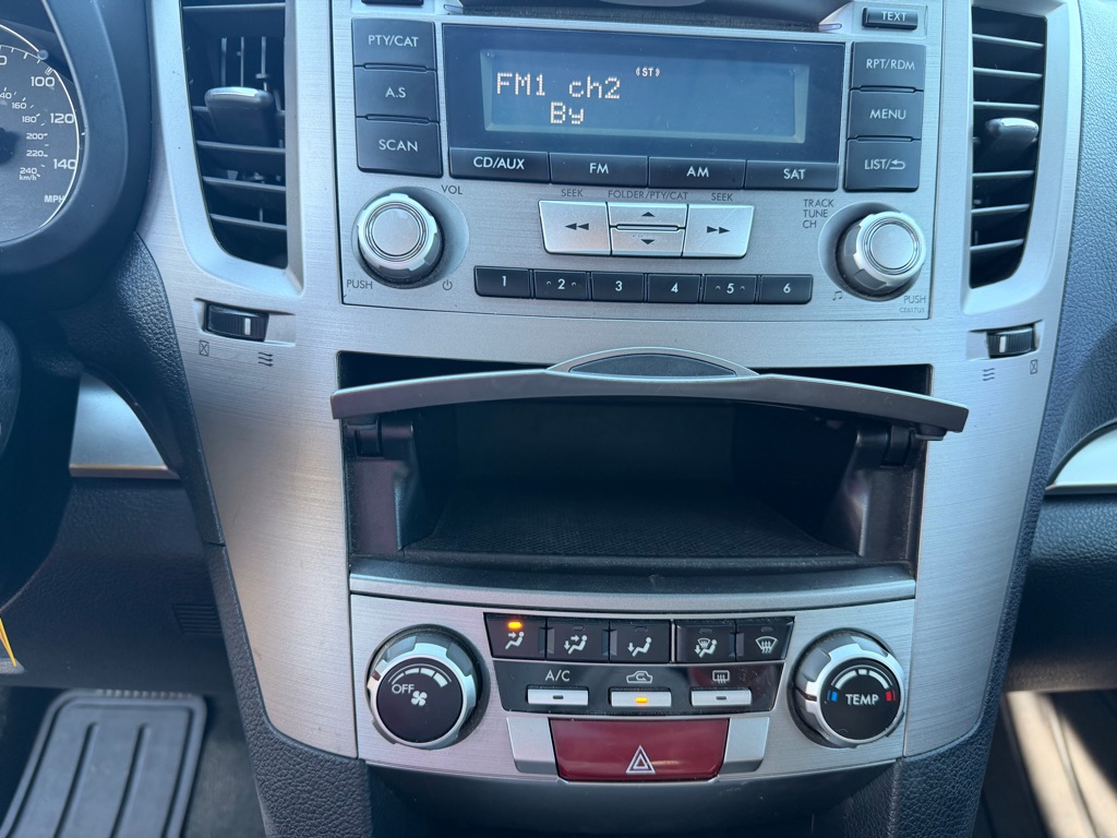 Photo 17 of this SUBARU LEGACY