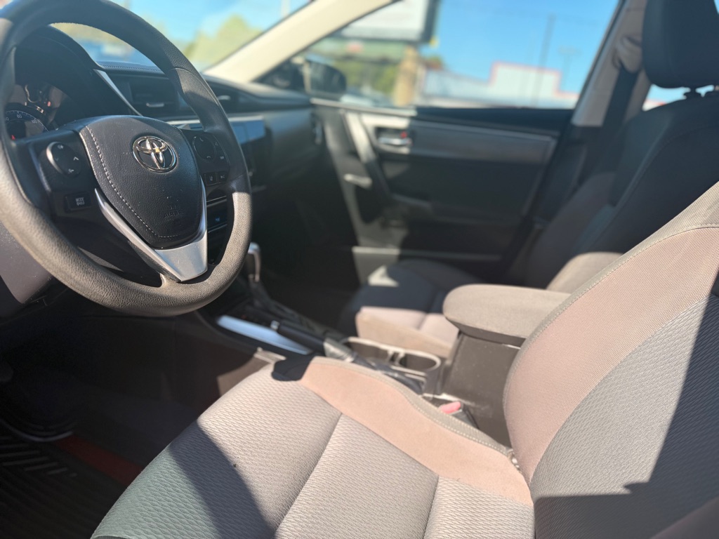Photo 11 of this TOYOTA COROLLA