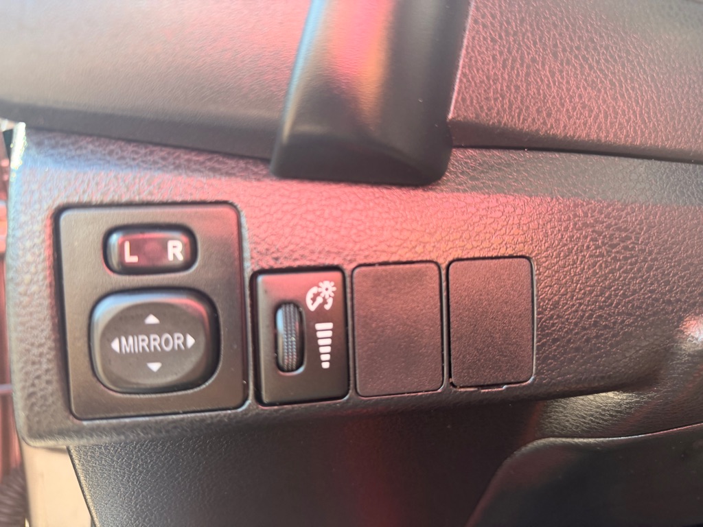 Photo 12 of this TOYOTA COROLLA