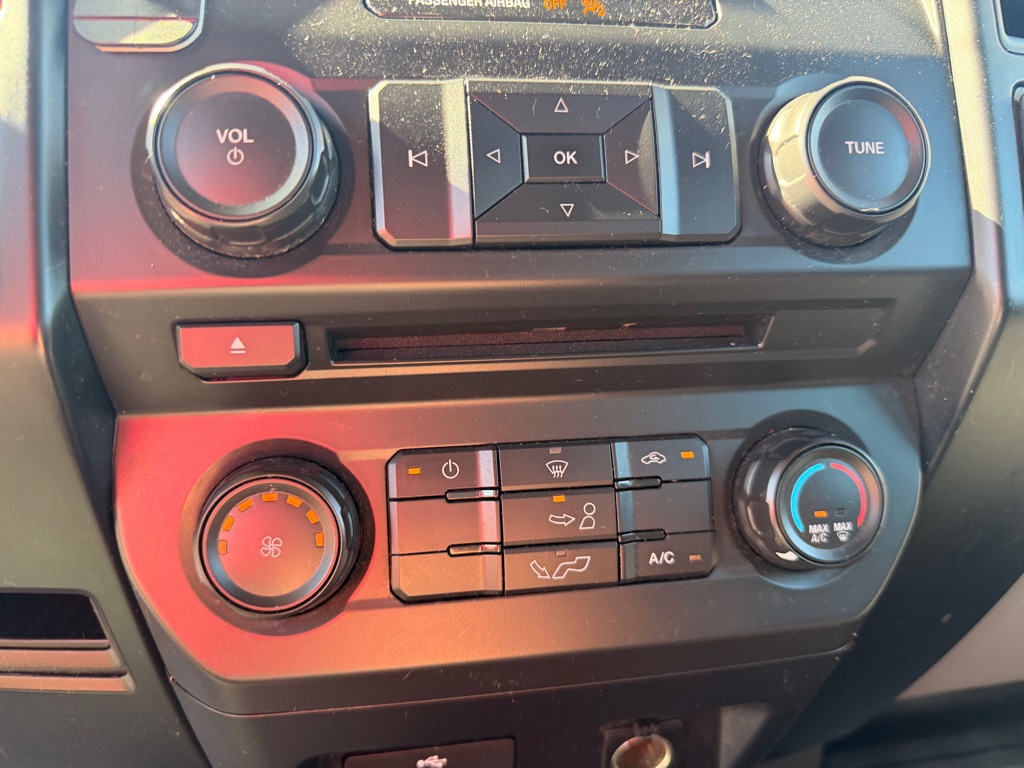 Photo 18 of this FORD F150