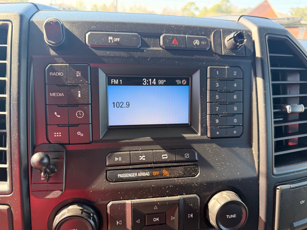 Photo 16 of this FORD F150