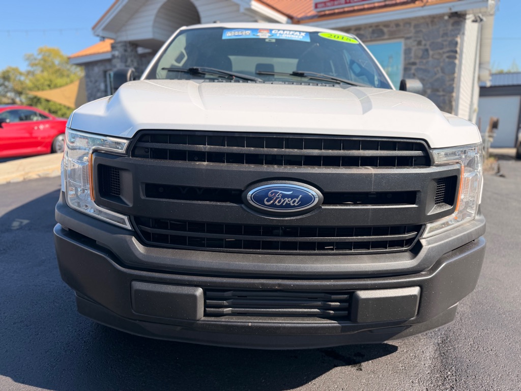 Photo 2 of this FORD F150