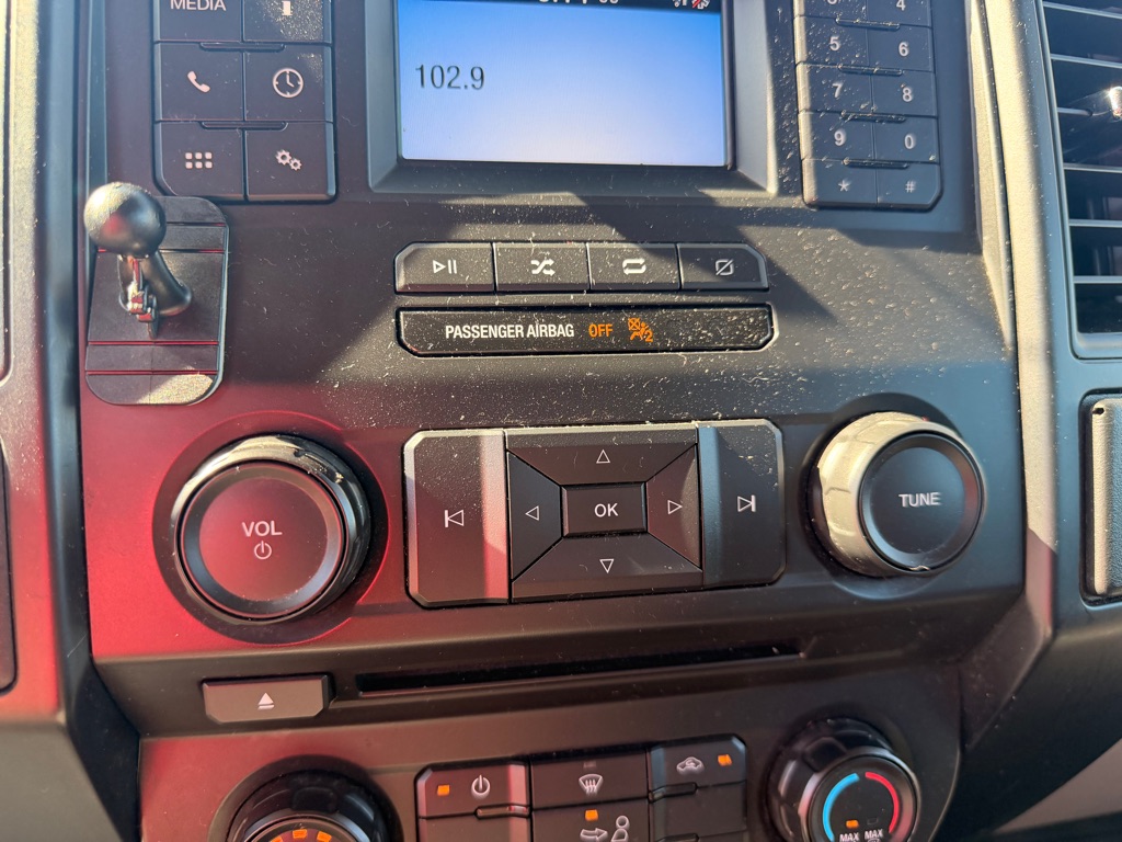Photo 17 of this FORD F150