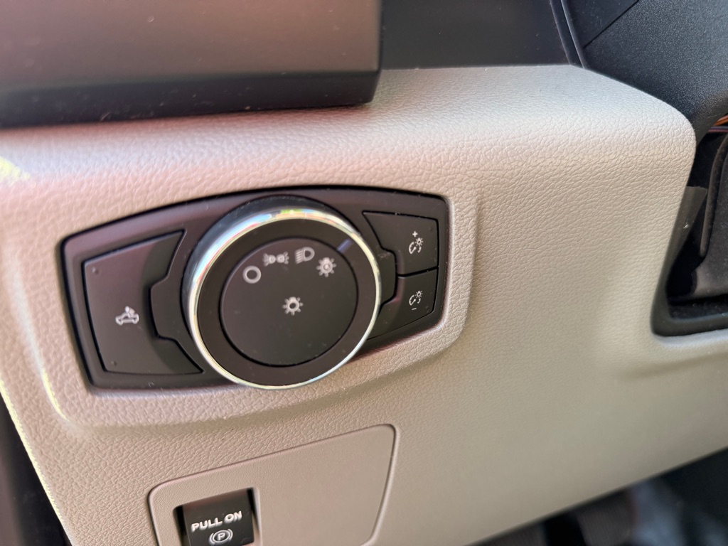 Photo 12 of this FORD F150
