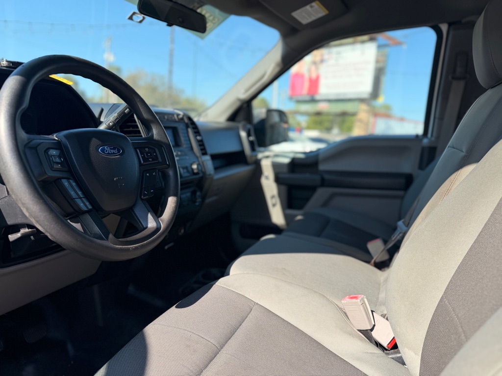 Photo 11 of this FORD F150