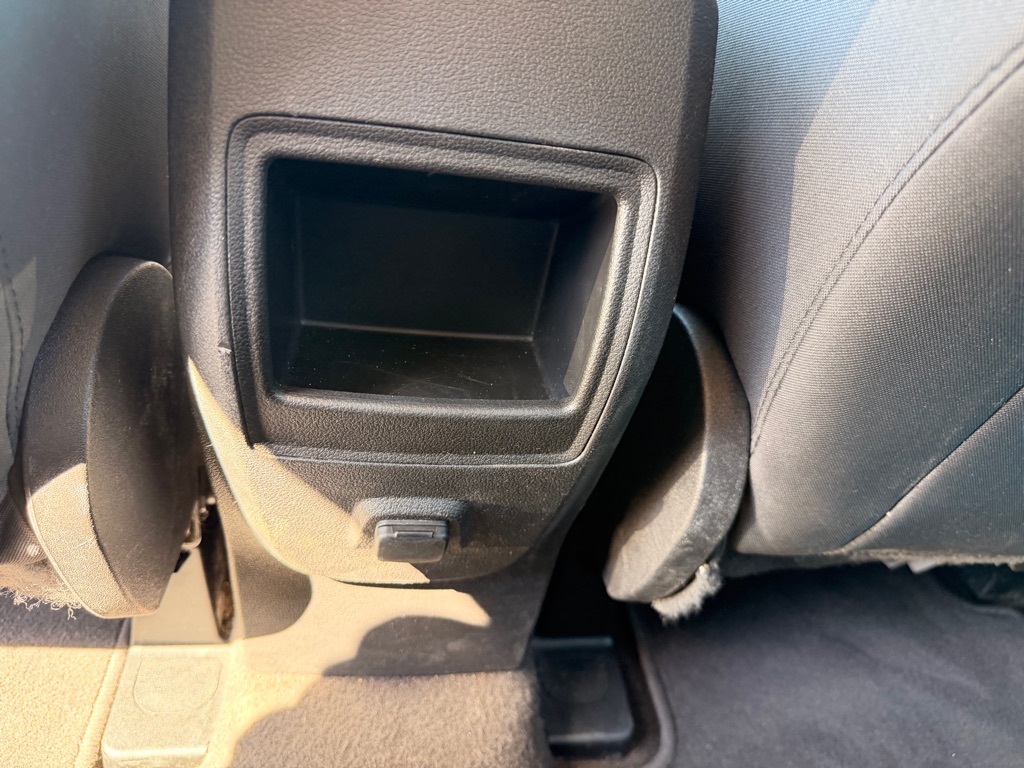 Photo 27 of this FORD ESCAPE