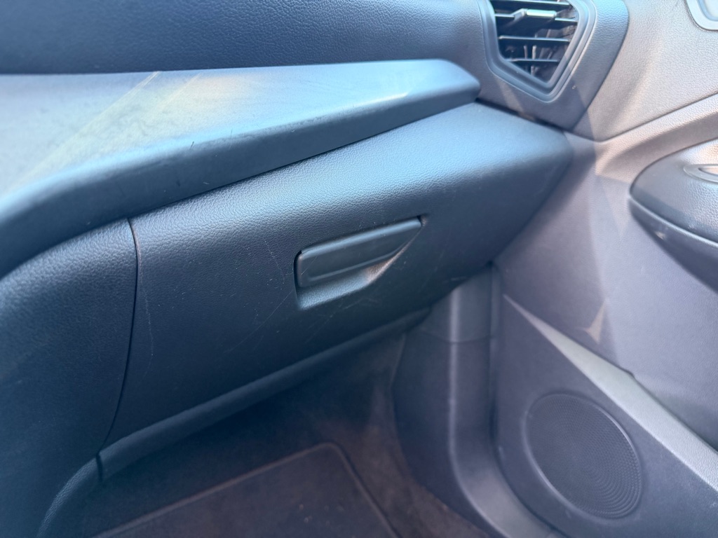 Photo 14 of this FORD ESCAPE
