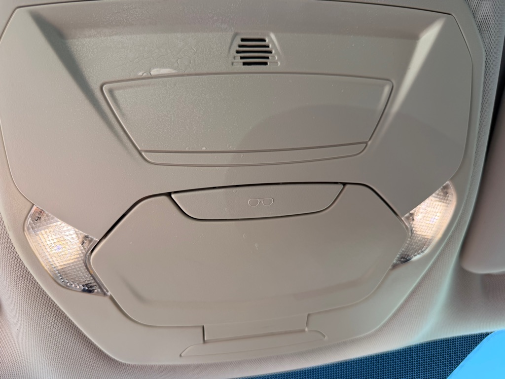 Photo 25 of this FORD ESCAPE