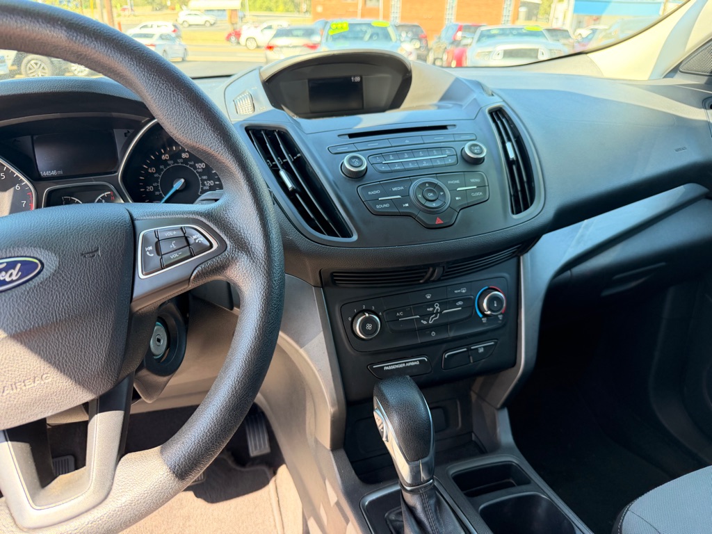 Photo 13 of this FORD ESCAPE