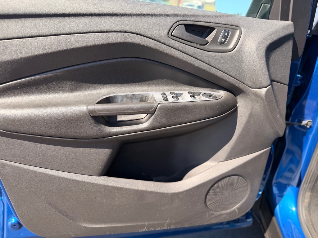 Photo 9 of this FORD ESCAPE