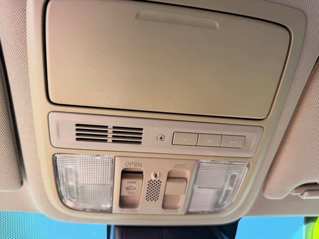 Photo 22 of this HONDA ACCORD