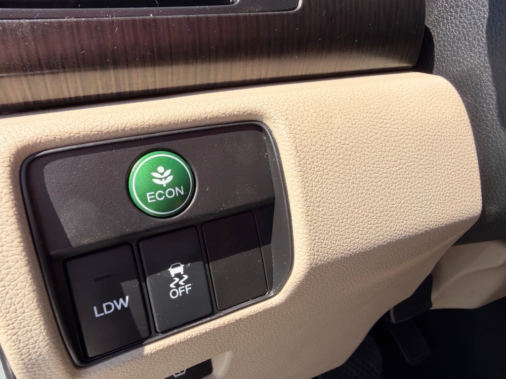 Photo 12 of this HONDA ACCORD