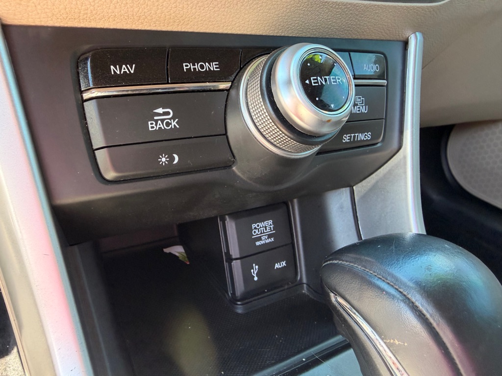 Photo 19 of this HONDA ACCORD