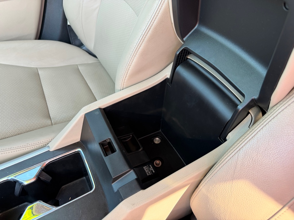Photo 21 of this HONDA ACCORD