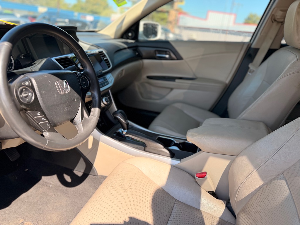 Photo 11 of this HONDA ACCORD