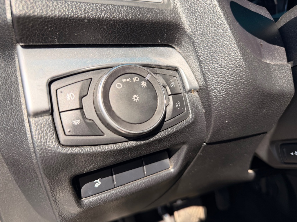 Photo 12 of this FORD EXPLORER