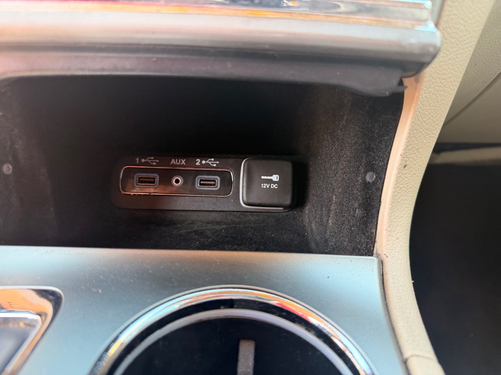 Photo 17 of this JEEP GRAND CHEROKEE
