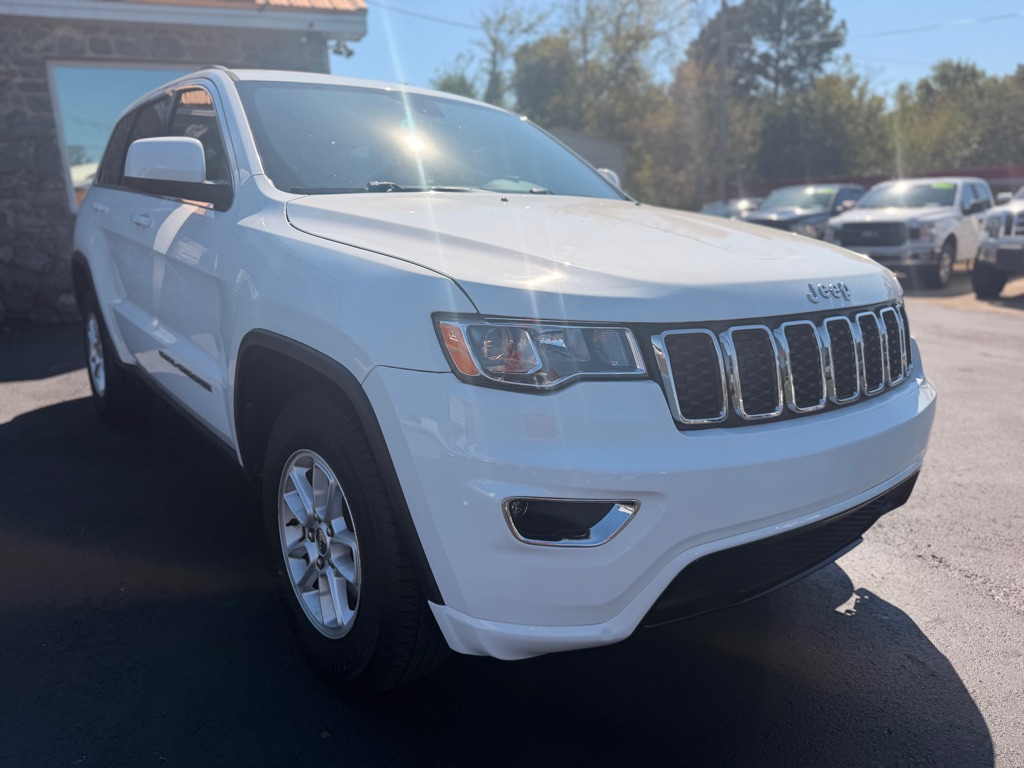 Photo 3 of this JEEP GRAND CHEROKEE
