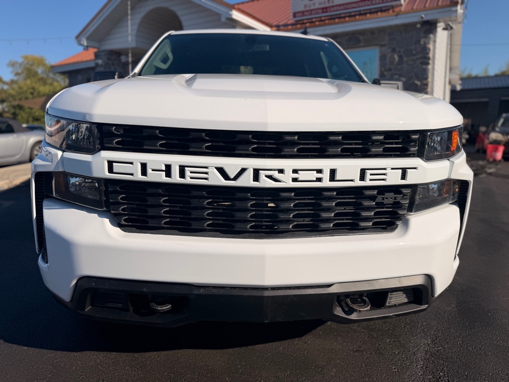 Photo 2 of this CHEVROLET SILVERADO 1500