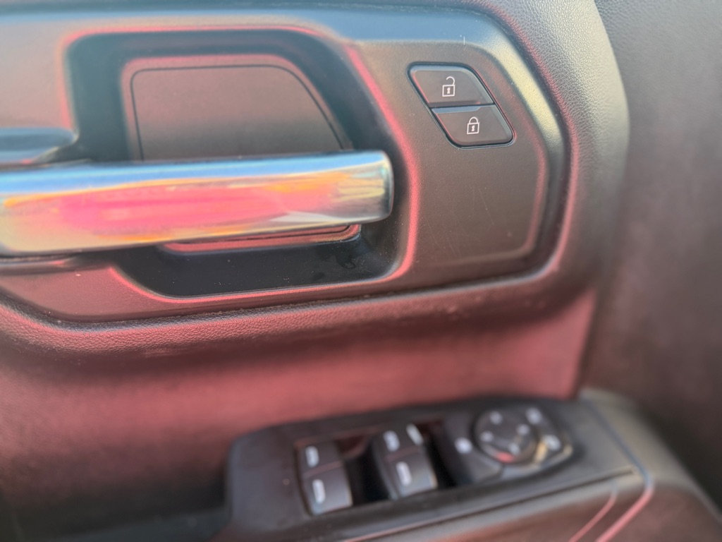 Photo 10 of this CHEVROLET SILVERADO 1500