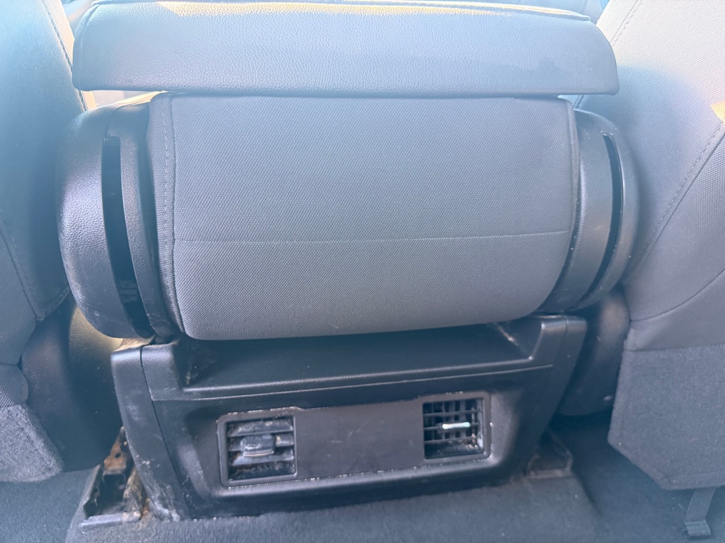 Photo 26 of this CHEVROLET SILVERADO 1500