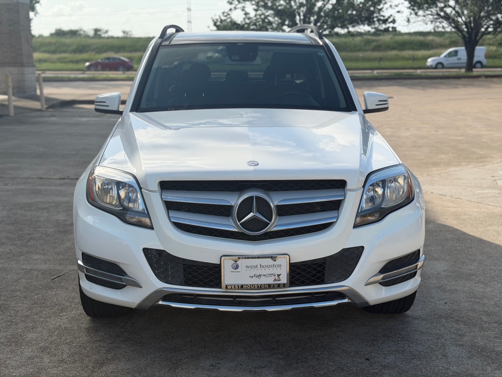 Photo 2 of this MERCEDES-BENZ GLK