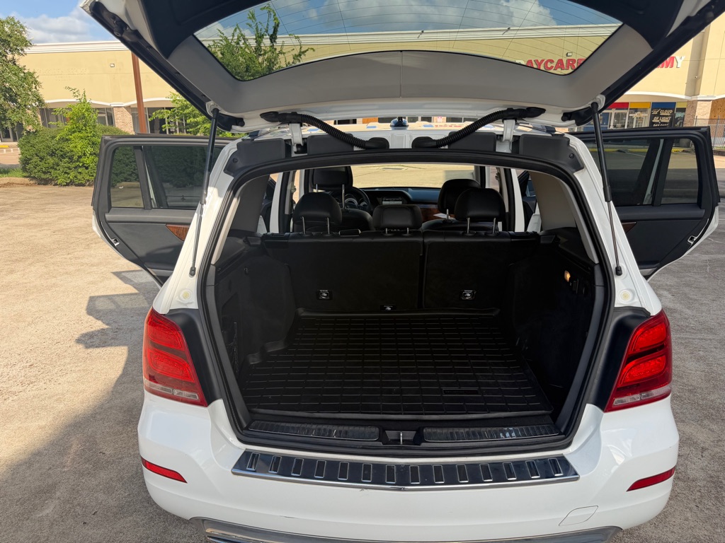 Photo 13 of this MERCEDES-BENZ GLK