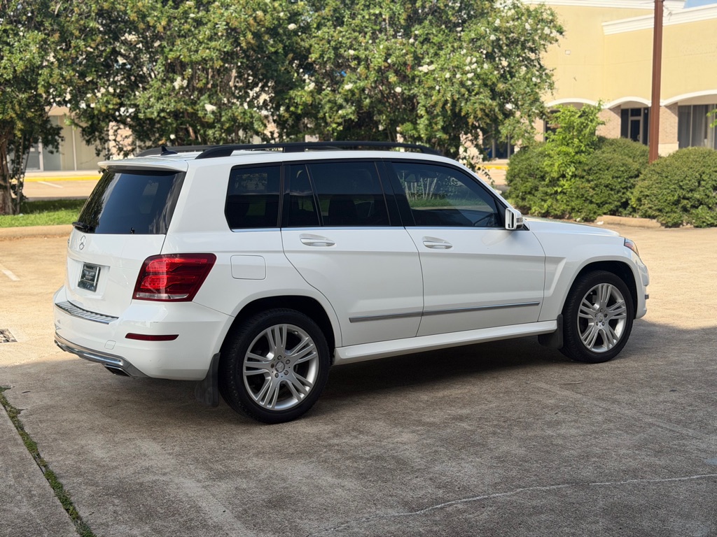 Photo 5 of this MERCEDES-BENZ GLK