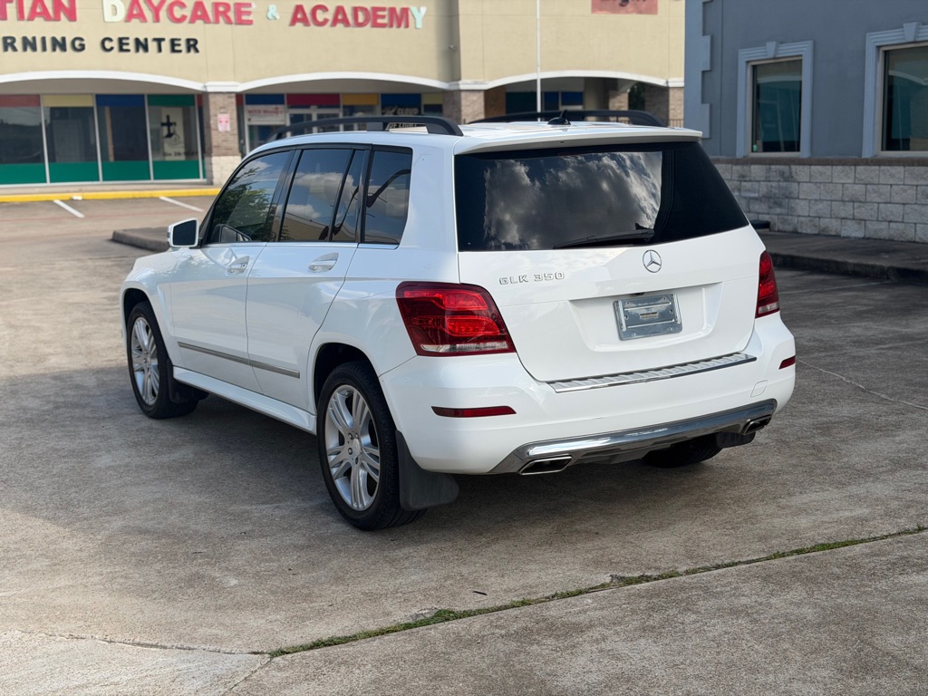 Photo 8 of this MERCEDES-BENZ GLK